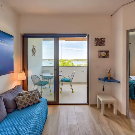 Mit Balkon By Interhome